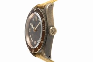Tudor Heritage Black Bay bronze automatic Kal. MT5601 Ref. 79250B