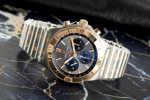 Breitling Chronomat chronograph steel / gold automatic Kal. B01 Ref. UB0134101B1U1