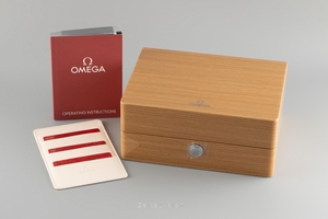 Omega Seamaster ceramic / gold automatic Kal. 8906 Ref. 215.63.46.22.01.001