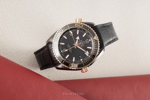 Omega Seamaster ceramic / gold automatic Kal. 8906 Ref. 215.63.46.22.01.001