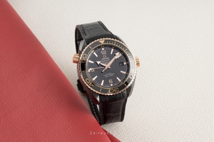 Omega Seamaster ceramic / gold automatic Kal. 8906 Ref. 215.63.46.22.01.001
