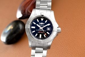 Breitling Avenger II Seawolf steel automatic Ref. A17331
