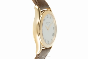 Patek Philippe Calatrava 18 ct gold manual winding Kal. 16-250/107 Ref. 4905