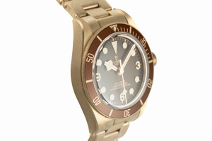 Tudor Black Bay bronze automatic Kal. MT5400 Ref. 79012M