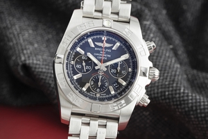 Breitling Chronomat 44 chronograph steel automatic Kal. B01 Ref. AB0110