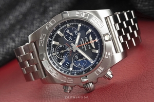 Breitling Chronomat 44 chronograph steel automatic Kal. B01 Ref. AB0110