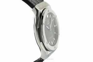 Hublot Classic Fusion titanium automatic Ref. 511.NX.7071.LR