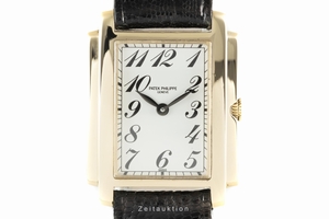Patek Philippe Gondolo 18 ct gold quartz Kal. E15 Ref. 4824