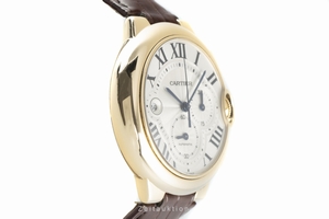 Cartier Ballon Bleu de Cartier chronograph 18 ct gold automatic Kal. 8101MC Ref. W6920009