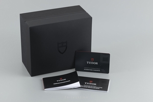 Tudor Black Bay bronze automatic Ref. 79012M