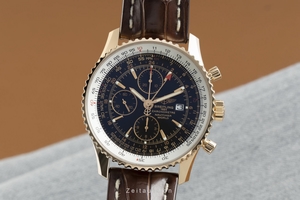 Breitling Navitimer World automatic H24322