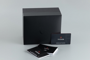 Tudor Heritage Black Bay steel / gold automatic Kal. MT5612 Ref. 79733N