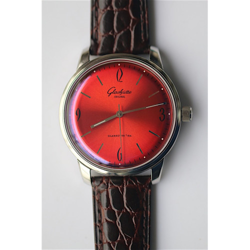 Glashutte Senator Sixties Red Dial Leather YL MIYOTA 9015