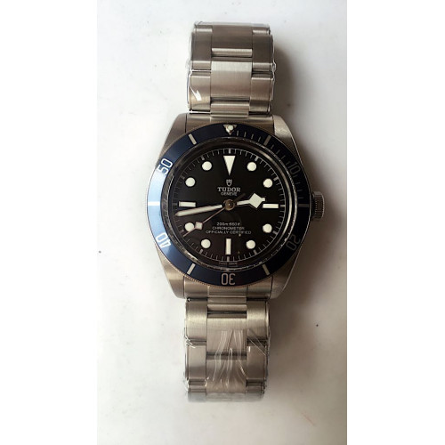 Heritage 2016 Black Bay Shield Blue Bezel Black Dial Bracelet A2824