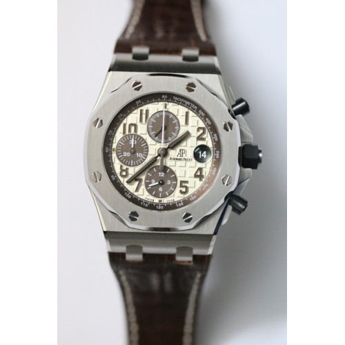 Royal Oak Offshore Safari 2014 JF Brown A3126 v2  Free Rubber Strap
